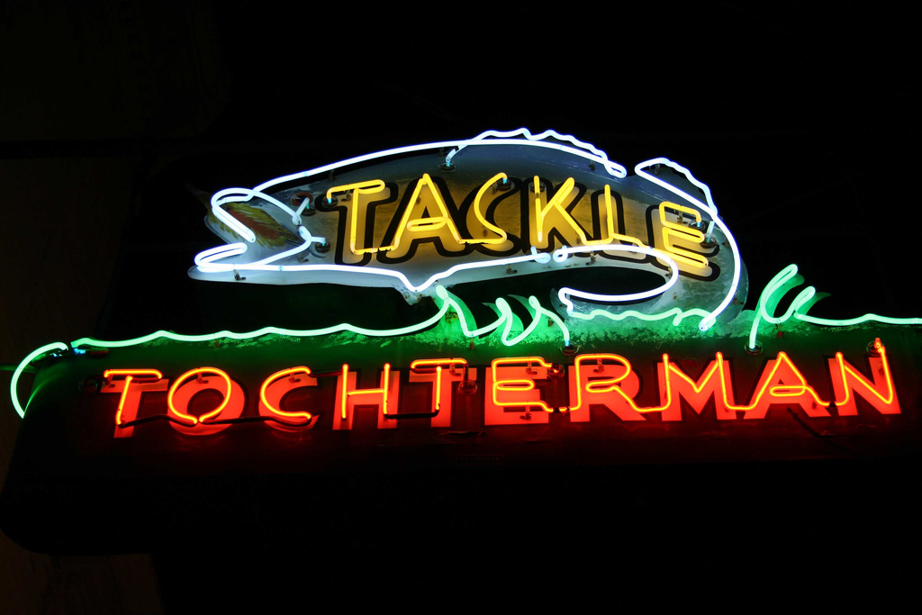 Tochterman-Fishing-Tackle-neon-sign