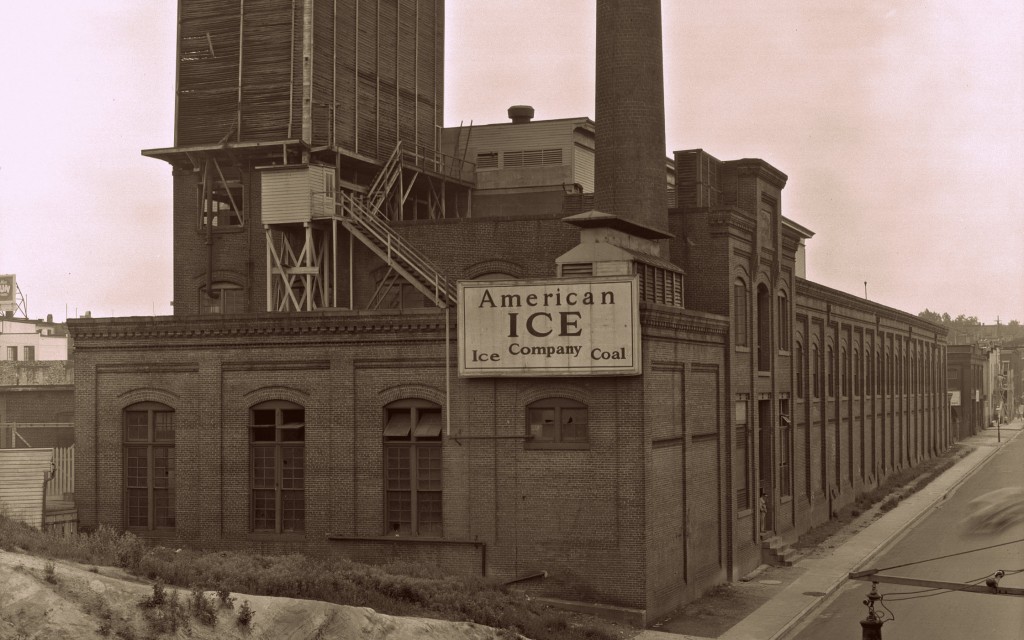 American Ice Company on Franklin Street, 1938. Courtesy Baltimore Museum of Industry, BGE 11708.