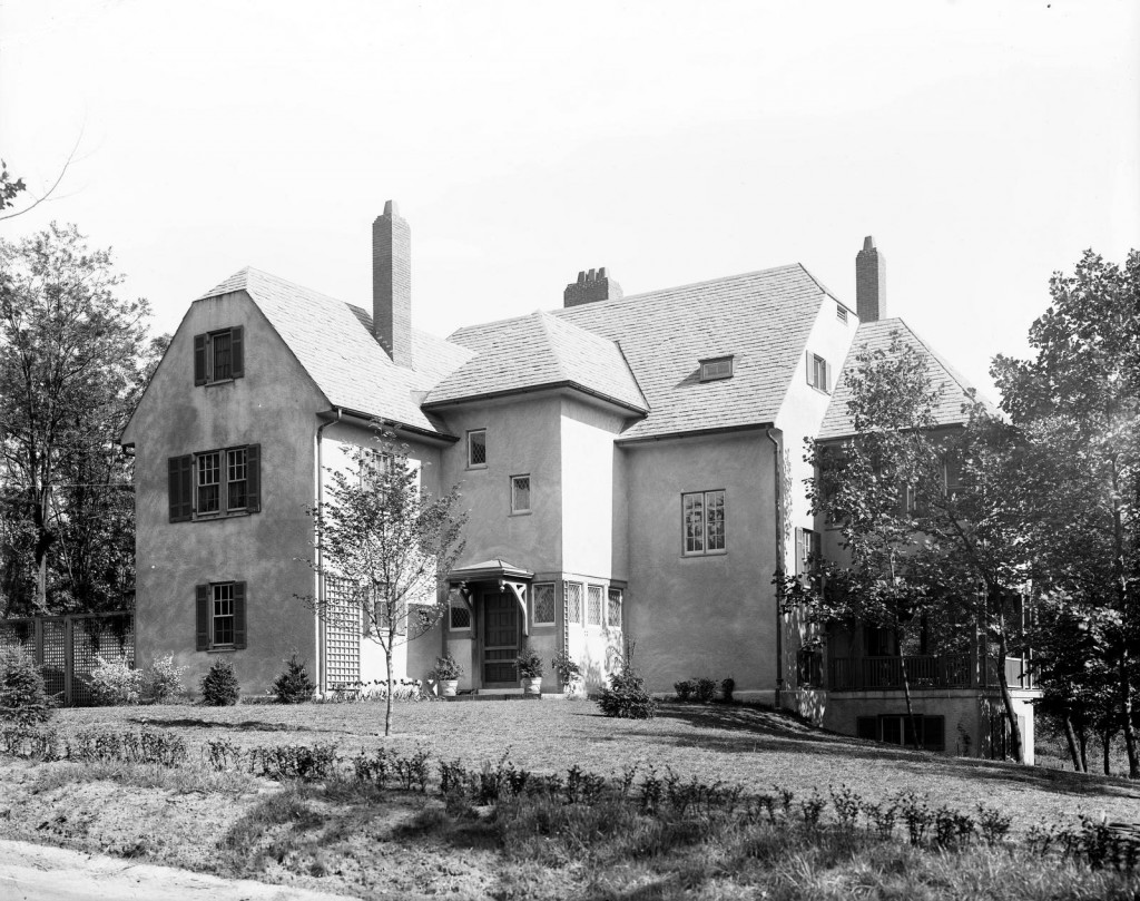 Guilford residence on Whitehead designed by Laurence Hall Fowler. Courtesy UMBC Albin O. Kuhn Library Digital Collections, Hughes Company Glass Negatives Collection, P75-54-N1038g.